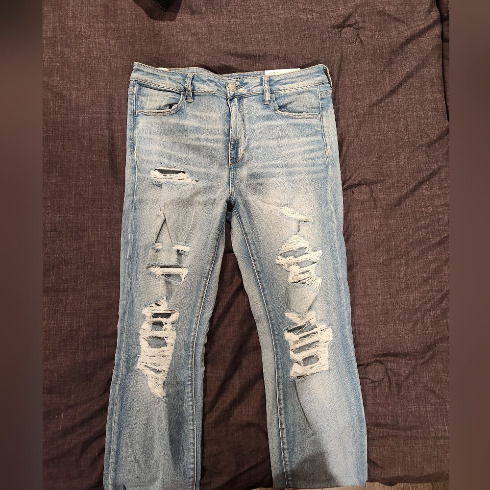 Distressed American Eagle Jegging